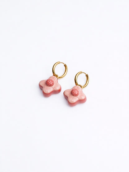Imagen de hoops peonias en colores rosa y rojo de la marca Chouette en fondo blanco 